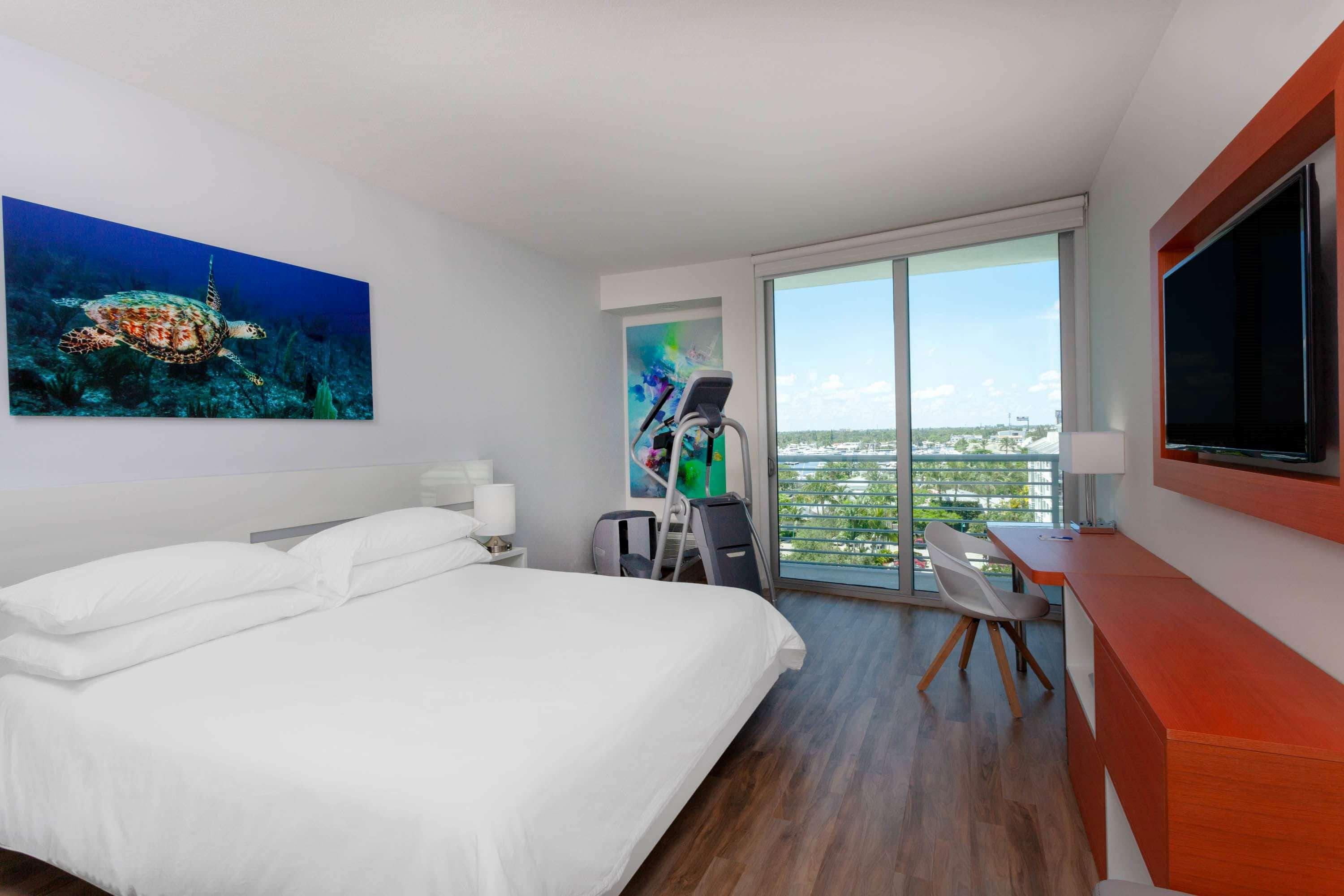Maritime Hotel Fort Lauderdale Airport & Cruiseport Exterior photo