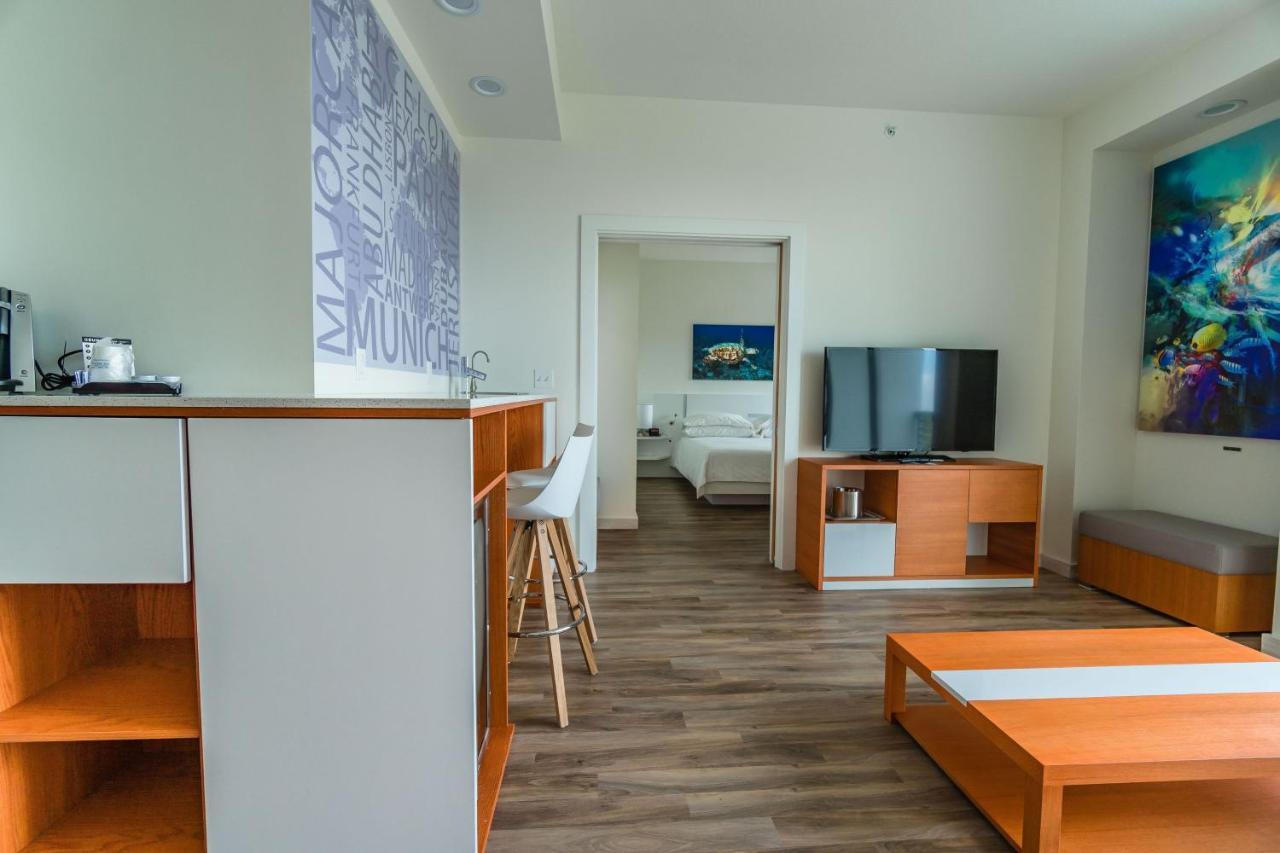Maritime Hotel Fort Lauderdale Airport & Cruiseport Exterior photo